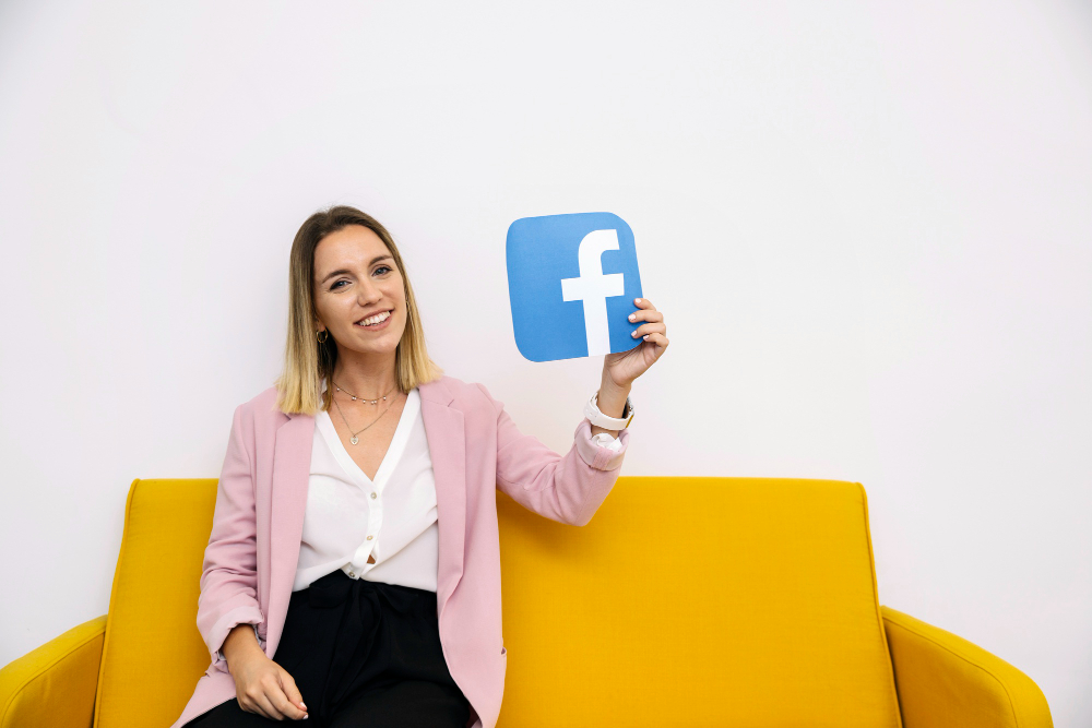 Cum să creezi content de succes pentru Facebook în 2024