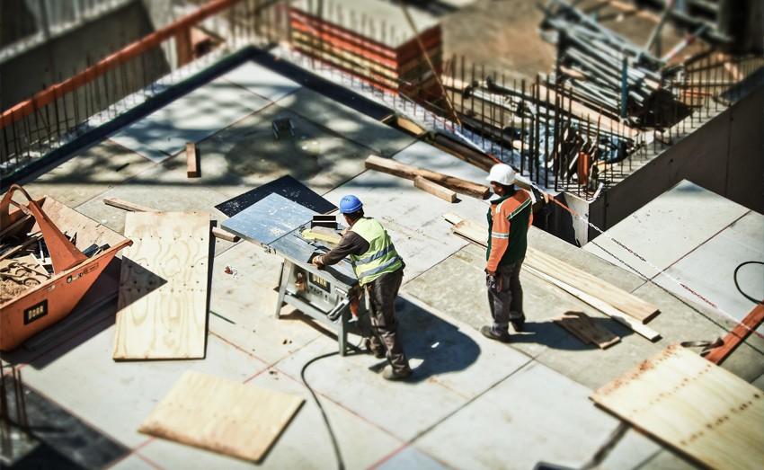 De ce este crucial să angajezi o firmă de construcții autorizată și cu experiență?