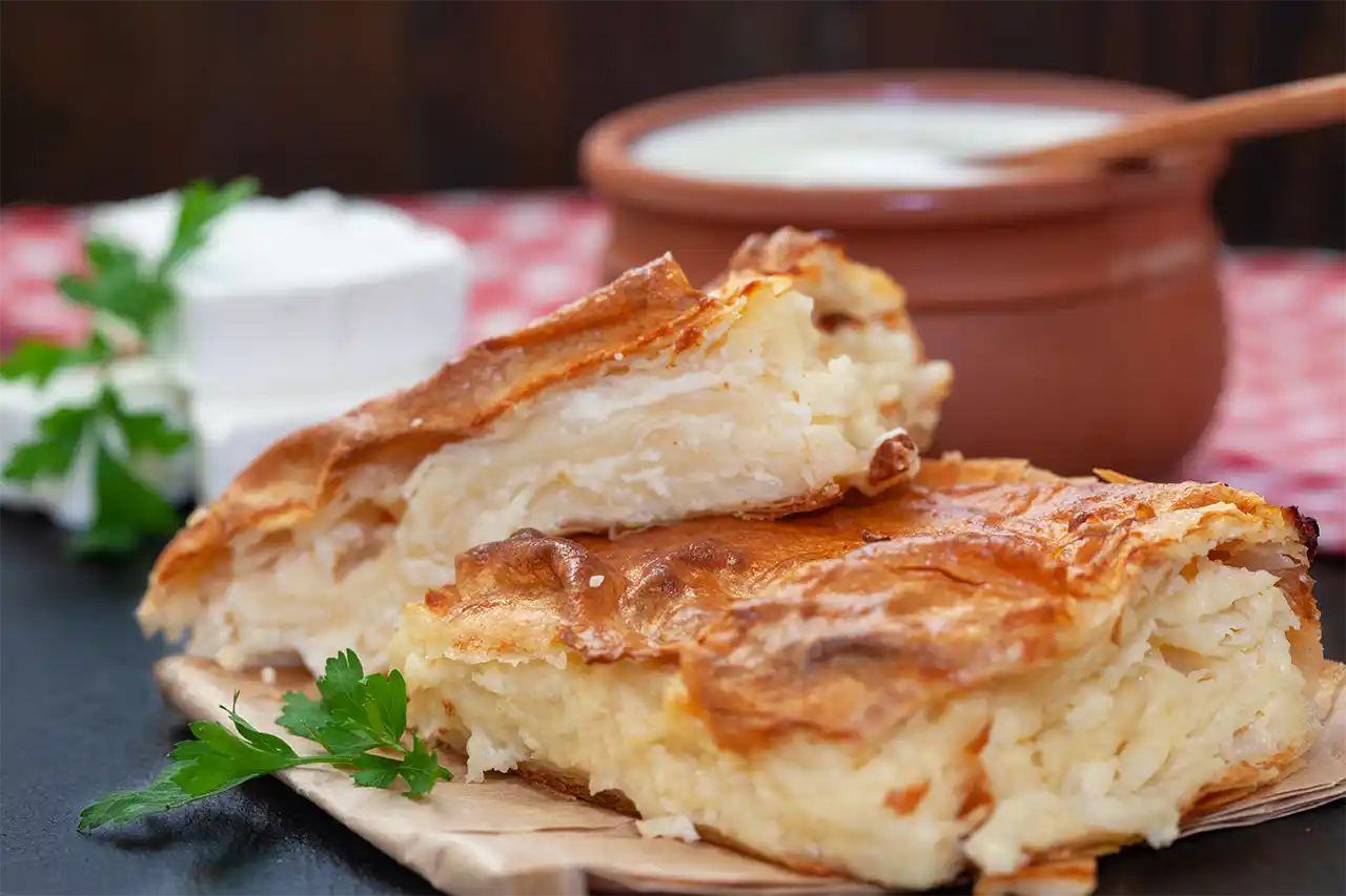 Brânză proaspătă și maturată, sortimente variate pentru mese delicioase