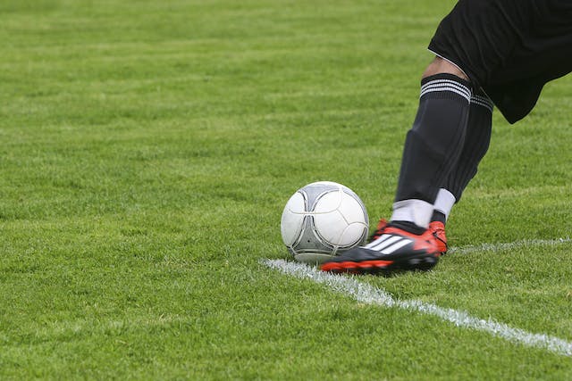 Alegerea ghetelor de fotbal ideale