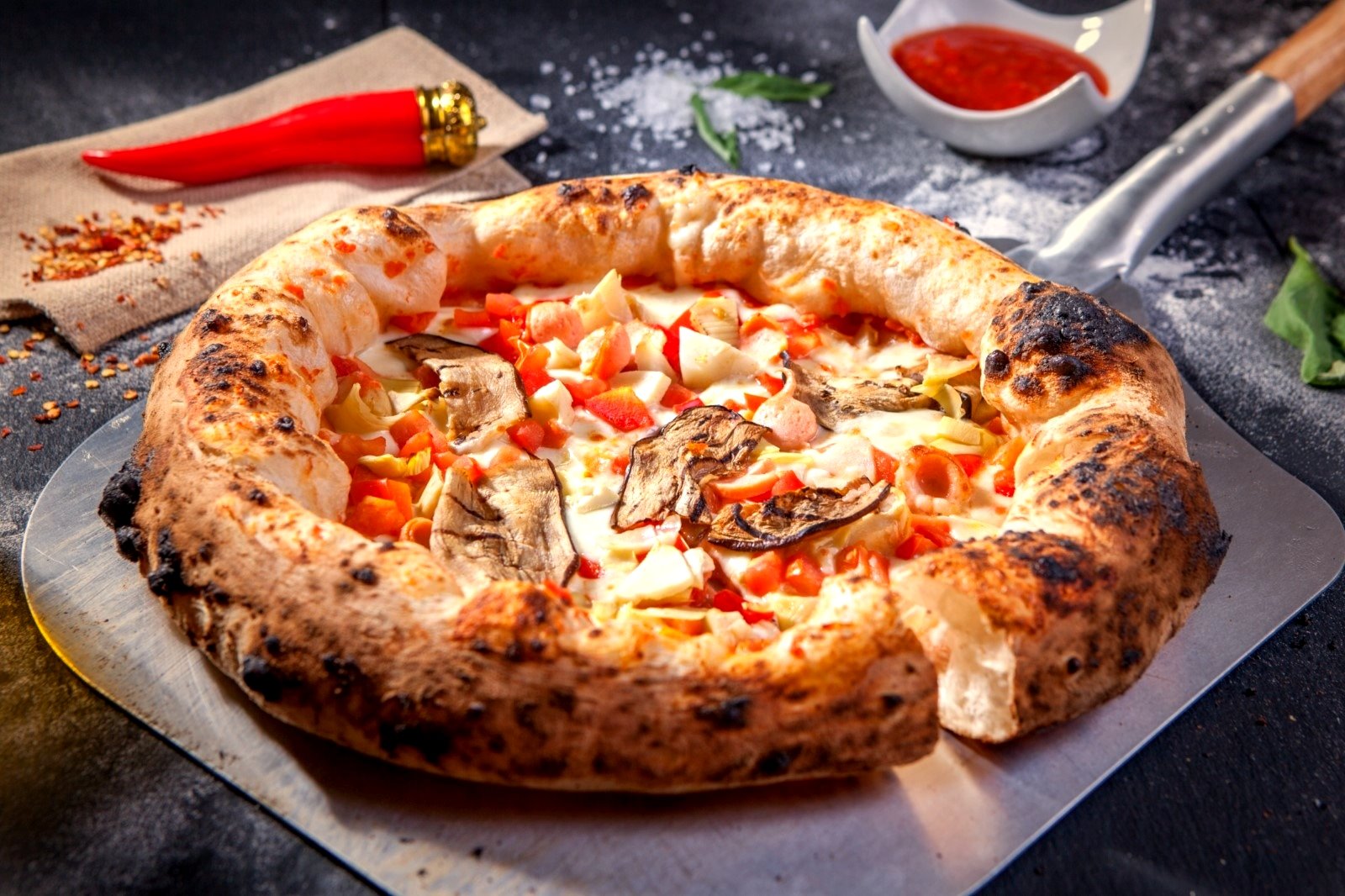 pizza bună direct la domiciliu